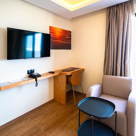 קזבלנקה Unico Hotel Maarif מראה חיצוני תמונה